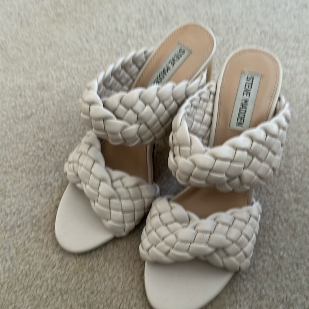 Cream colored Steve Madden Size 8.5